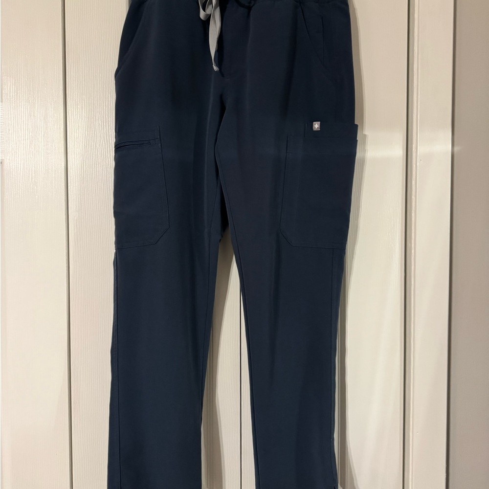 Women’s Figs scrub pants size small petite dark harbor Yola skinny scrub pants